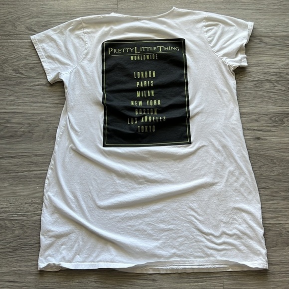 PrettyLittle Thing Worldwide Graphic Tee Size 10 - Picture 4 of 5